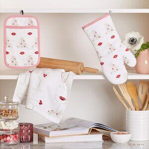 Kate Spade New York Christmas Kiss Kitchen Towel, Oven Mitt & Pot Holder Set